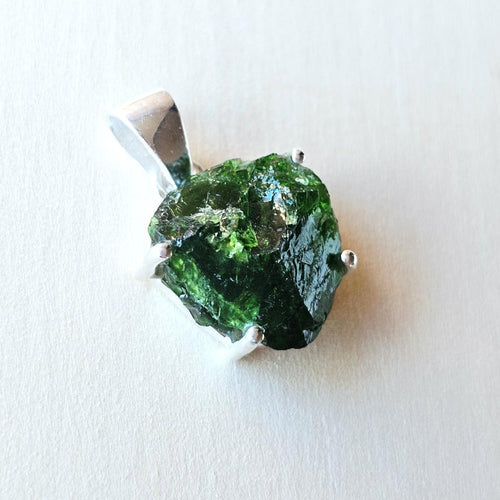 Chrome Diopside Pendant | Fresh Perspective