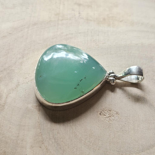 Chrysoprase Pendant | Spiritual Reset