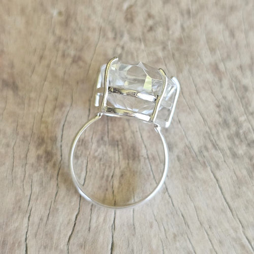 Clear Quartz Ring | Universal Truth