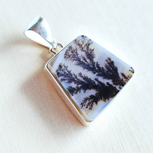 Dendritic Agate Pendant | Inner Balance