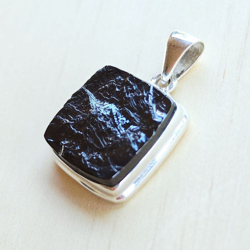 Elite Shungite Pendant | Organic Cleanse