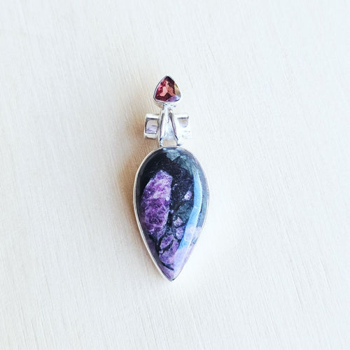 Eudialyte & Faceted Garnet Pendant | Hearts Harmony