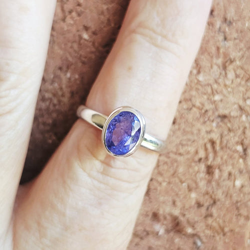 Faceted Tanzanite Ring | Deep Quiet