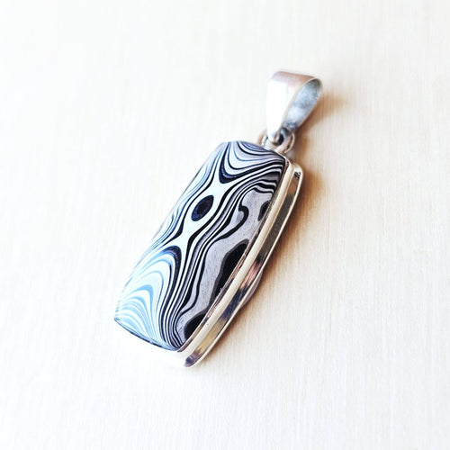 Fordite Pendant | Painted Pulse