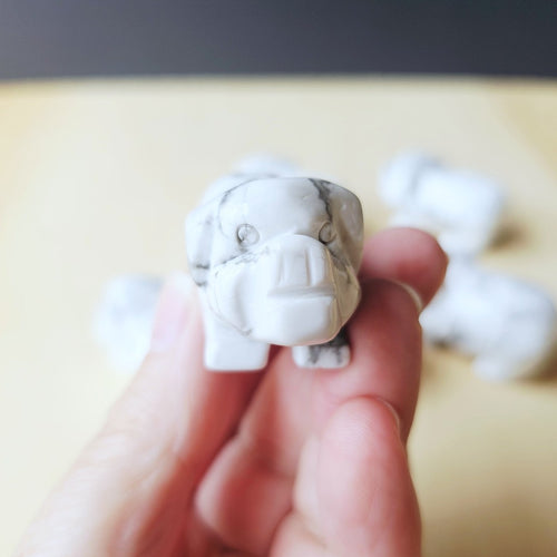 Howlite Pig | The Peaceful Prosperity Pig