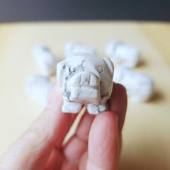 Howlite Pig | The Peaceful Prosperity Pig
