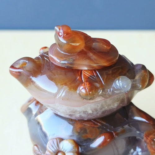 Hubei Agate Teapot With Bird Lid | Bird In An Autumn Tea Garden