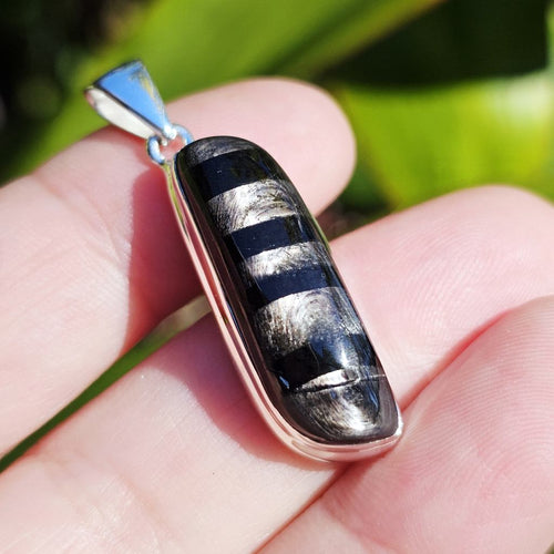 Hypersthene Pendant | The Observer