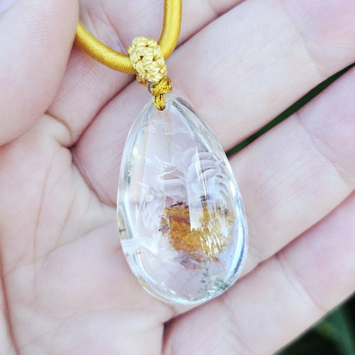 Inclusion Quartz Reverse Etched 9 Tail Fox | Necklace