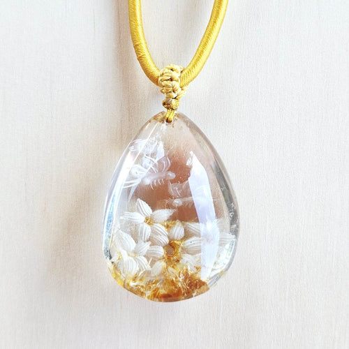 Inclusion Quartz Reverse Etched Flowers | Necklace