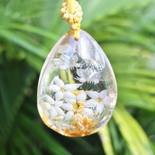 Inclusion Quartz Reverse Etched Flowers | Necklace