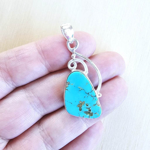 Kingman Turquoise Pendant | Spirit Of The Sky