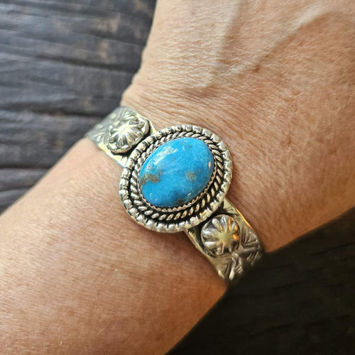 Kingman Turquoise Sterling Silver Cuff | Navajo Art