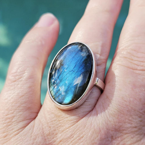 Labradorite Ring | Aurora Essence