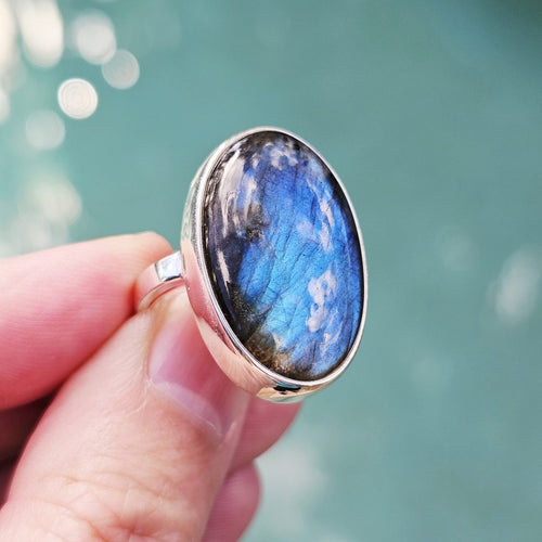Labradorite Ring | Aurora Essence