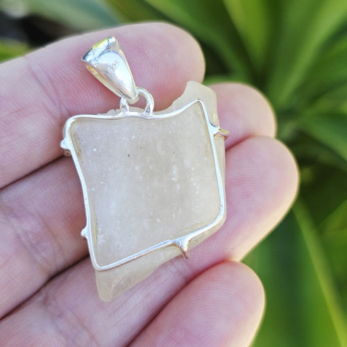 Libyan Desert Glass Pendant | Diamond Desert Key