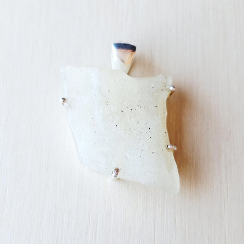 Libyan Desert Glass Pendant | Diamond Desert Key