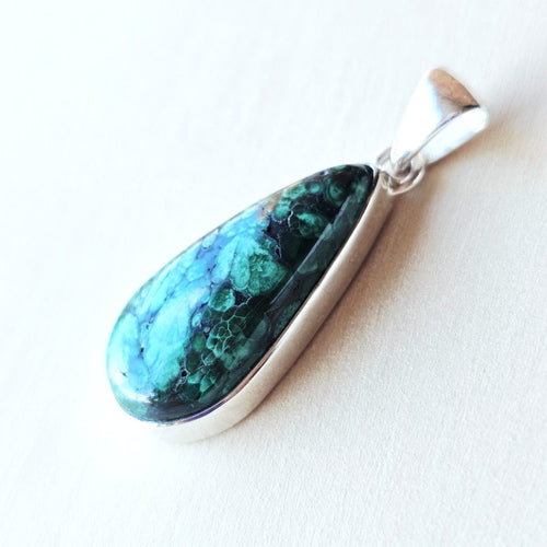 Malachite (velvet) Pendant | Love Extension