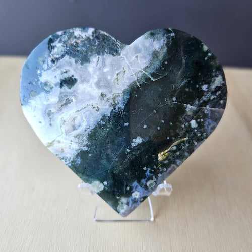 Moss Agate Heart | Nature's Heartbeat