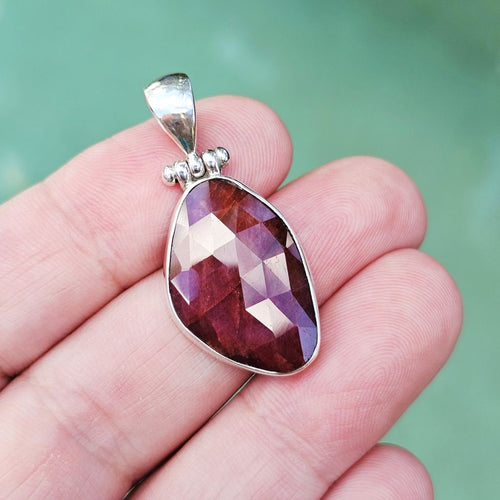 Multi Sapphire Faceted Pendant | Sacred Connection