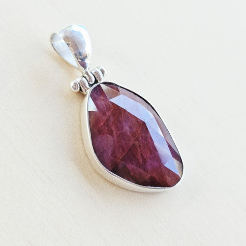 Multi Sapphire Faceted Pendant | Sacred Connection