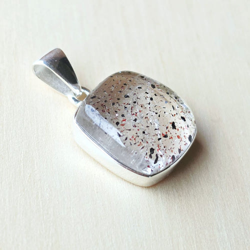 Orire Lucky Quartz Pendant | Activate What's Aligned For You