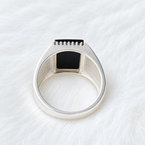 Men’s Black Onyx Signet Ring