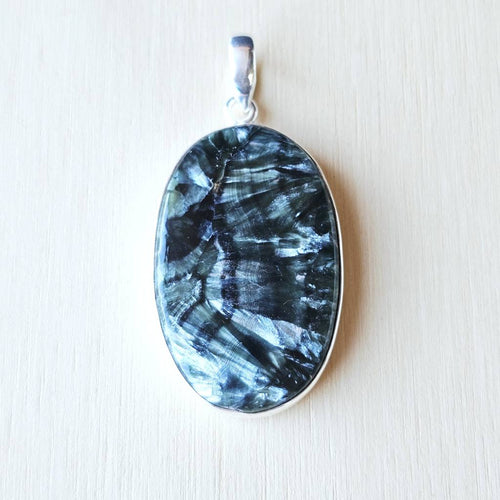 Seraphinite Pendant | Emerald Ascension