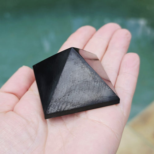 Shungite | Medium Pyramid