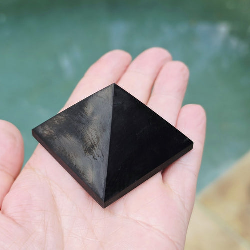 Shungite | Medium Pyramid