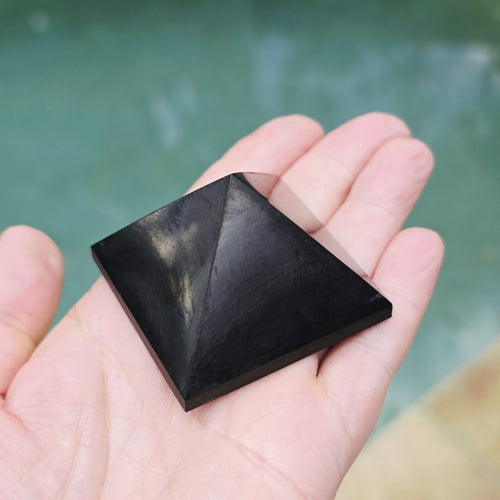 Shungite | Medium Pyramid