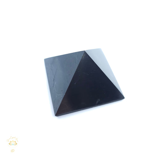 Shungite Pyramid | 5 x 5cm