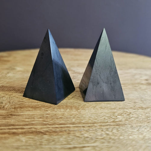 Shungite Pyramid | Small Spire