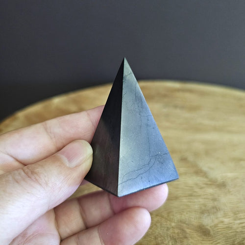 Shungite Pyramid | Small Spire