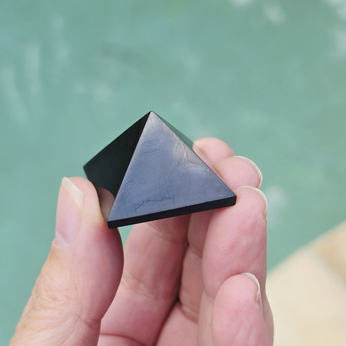 Shungite | Small Pyramid