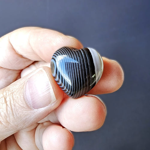Small Black Banded Agate Hearts