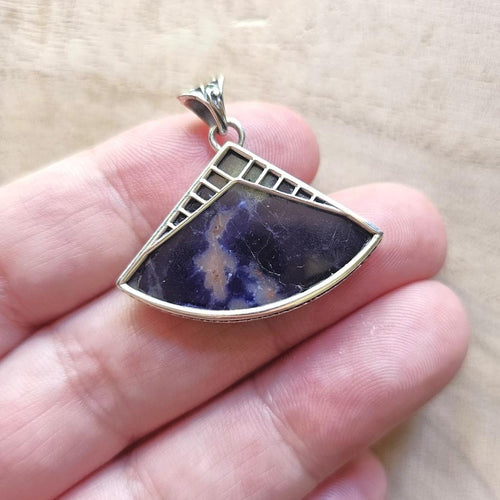 Sodalite Pendant | Tranquil Energy