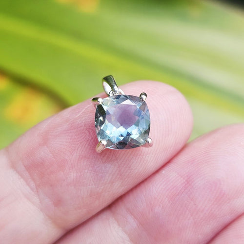 Teal Faceted Fluorite Pendant | Ocean Clarity