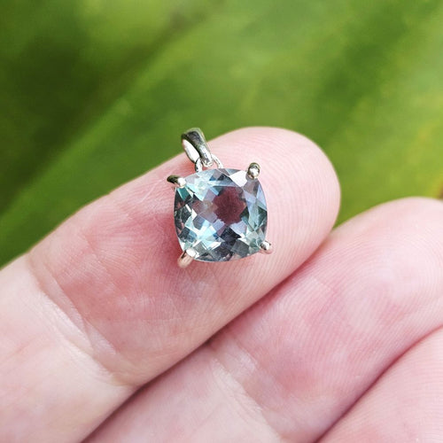 Teal Faceted Fluorite Pendant | Ocean Clarity