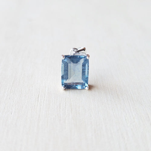 Teal Faceted Fluorite Pendant | Tide Of Calm