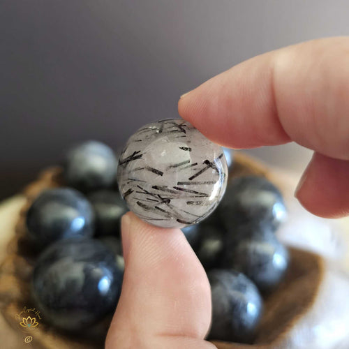 Tourmaline In Quartz Small Spheres