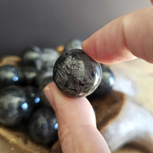 Tourmaline In Quartz Small Spheres