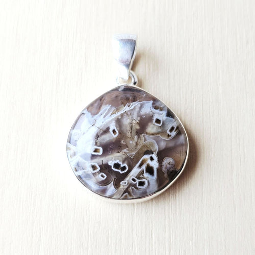 Tube Agate Pendant | Superior Insight