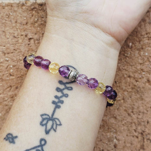 Natural gemstone bracelet blending spiritual calm and solar energy