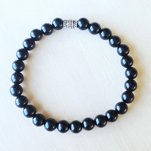 Obsidian gemstone bracelet for men and women with calming, protective energy.