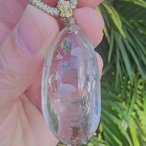 Inclusion Quartz Reverse Etched Jellyfish | Necklace