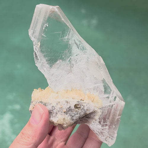 Qinglong Mine Fluorescent Selenite | Hidden Gold